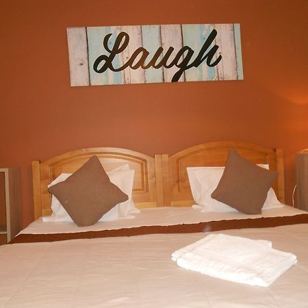Fx Hostel Фуншал Екстер'єр фото